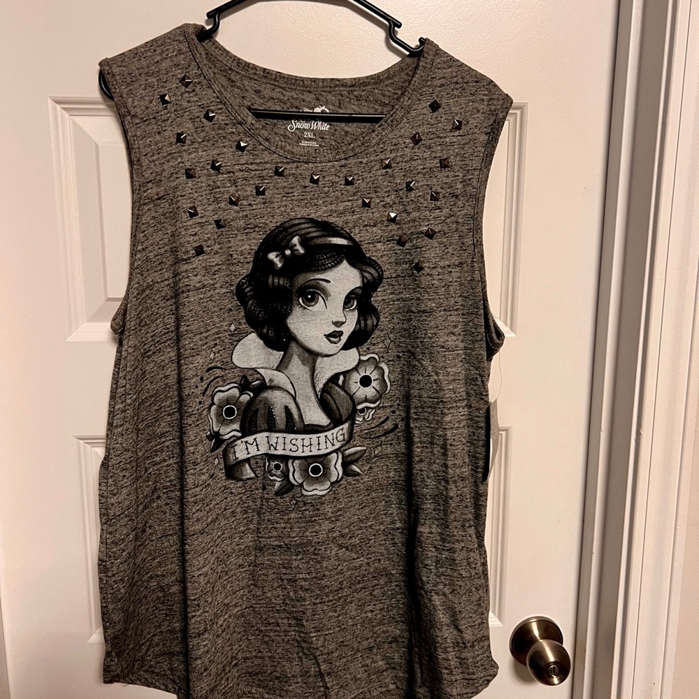 Disney Women's Gray Muscle Tee with Character Print